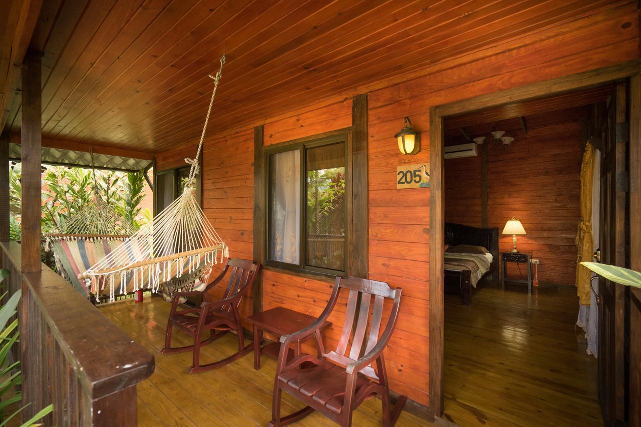 Blue River Resort & Hot Springs ลิเบเรีย ภายนอก รูปภาพ